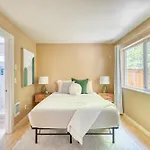 Stay Portland Collection - Peaceful Johns Landing Studio - Near Ohsu